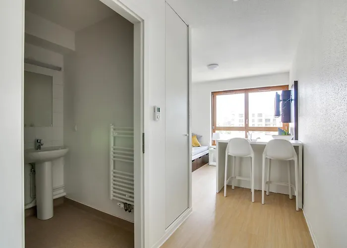 Apparteo Apartahotel 3*